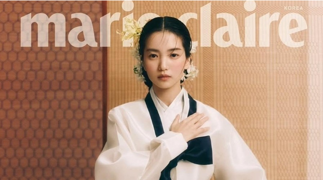 Pakai Baju Tradisional Korea Selatan, Penampilan Kim Tae Ri Bak Putri Kerajaan